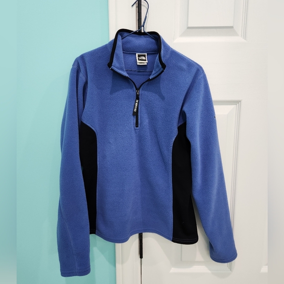 The North Face Jackets & Blazers - The North Face Medium Blue and Black Fleece Pullover